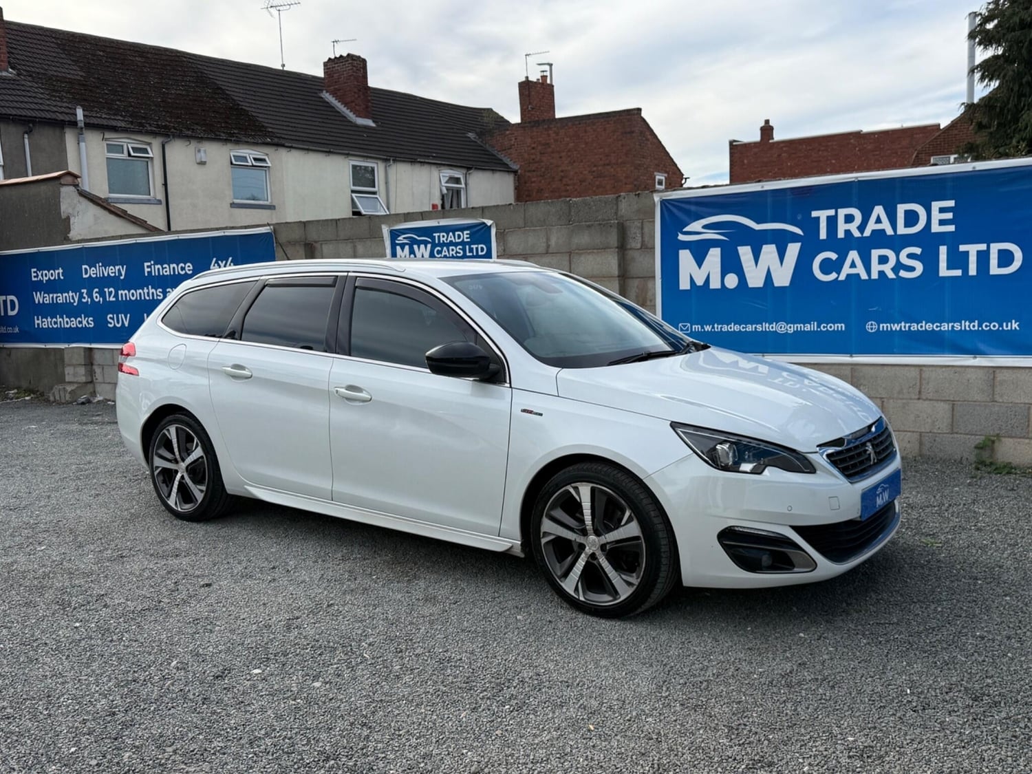 [ berth ]Peugeot 308 SW