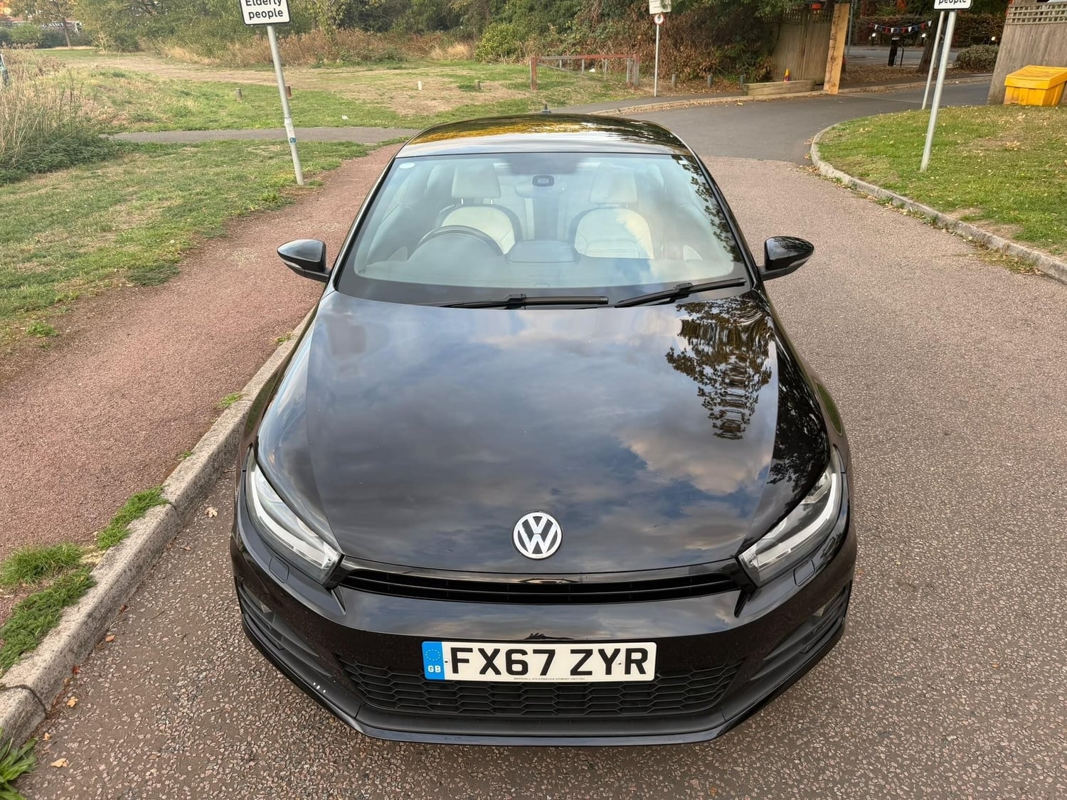 Volkswagen Scirocco 2017 - Cars in Hayes