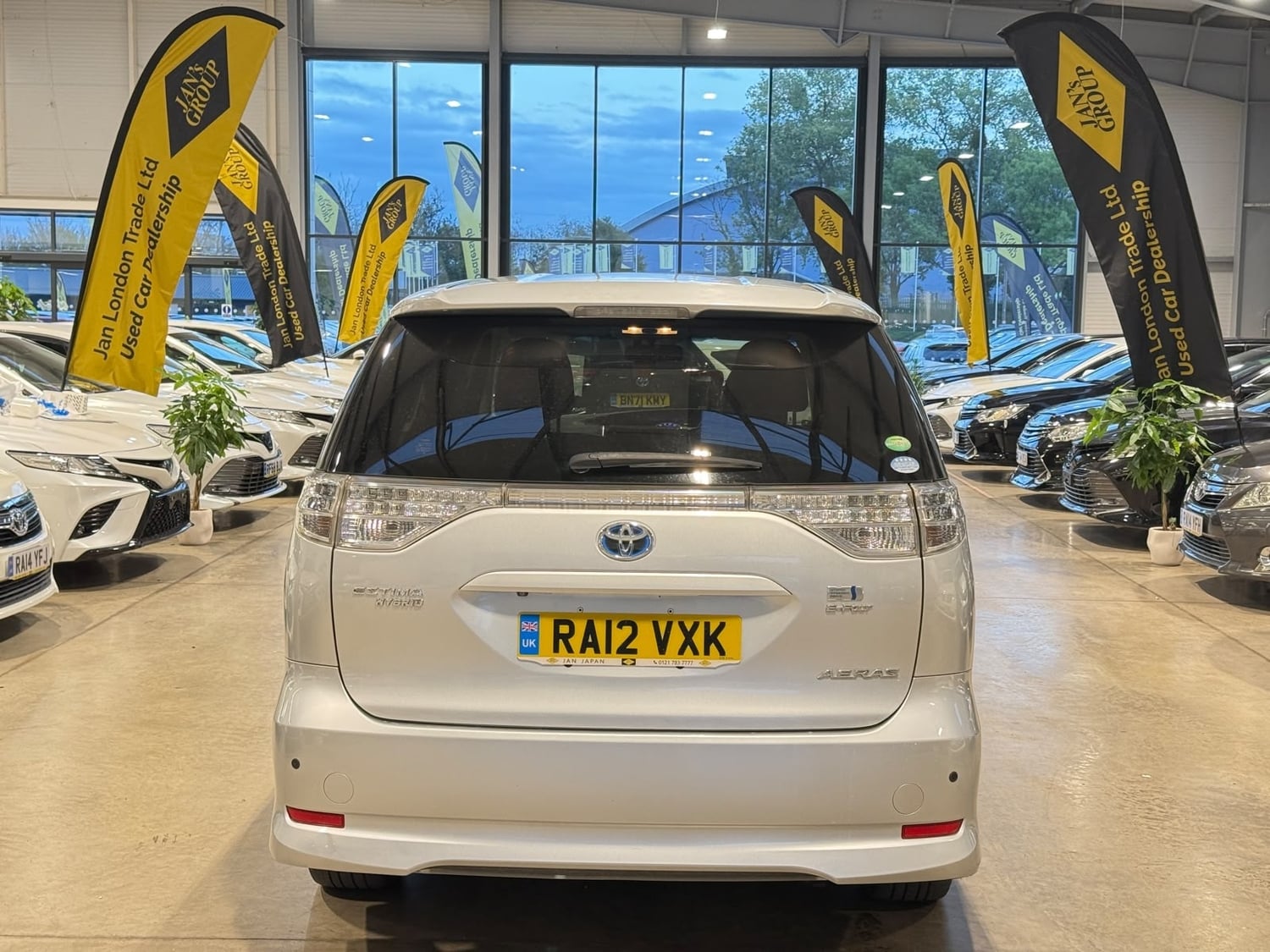 Toyota Estima 2012 - Cars in Reading