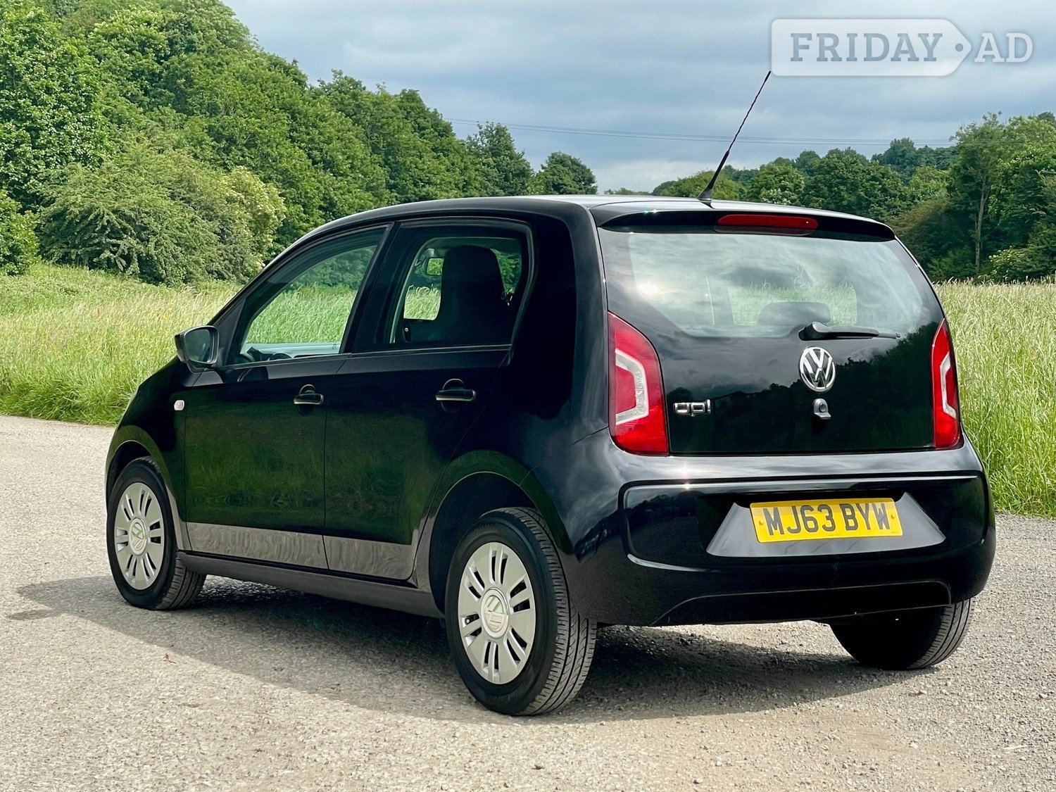 [ berth ]Volkswagen Up