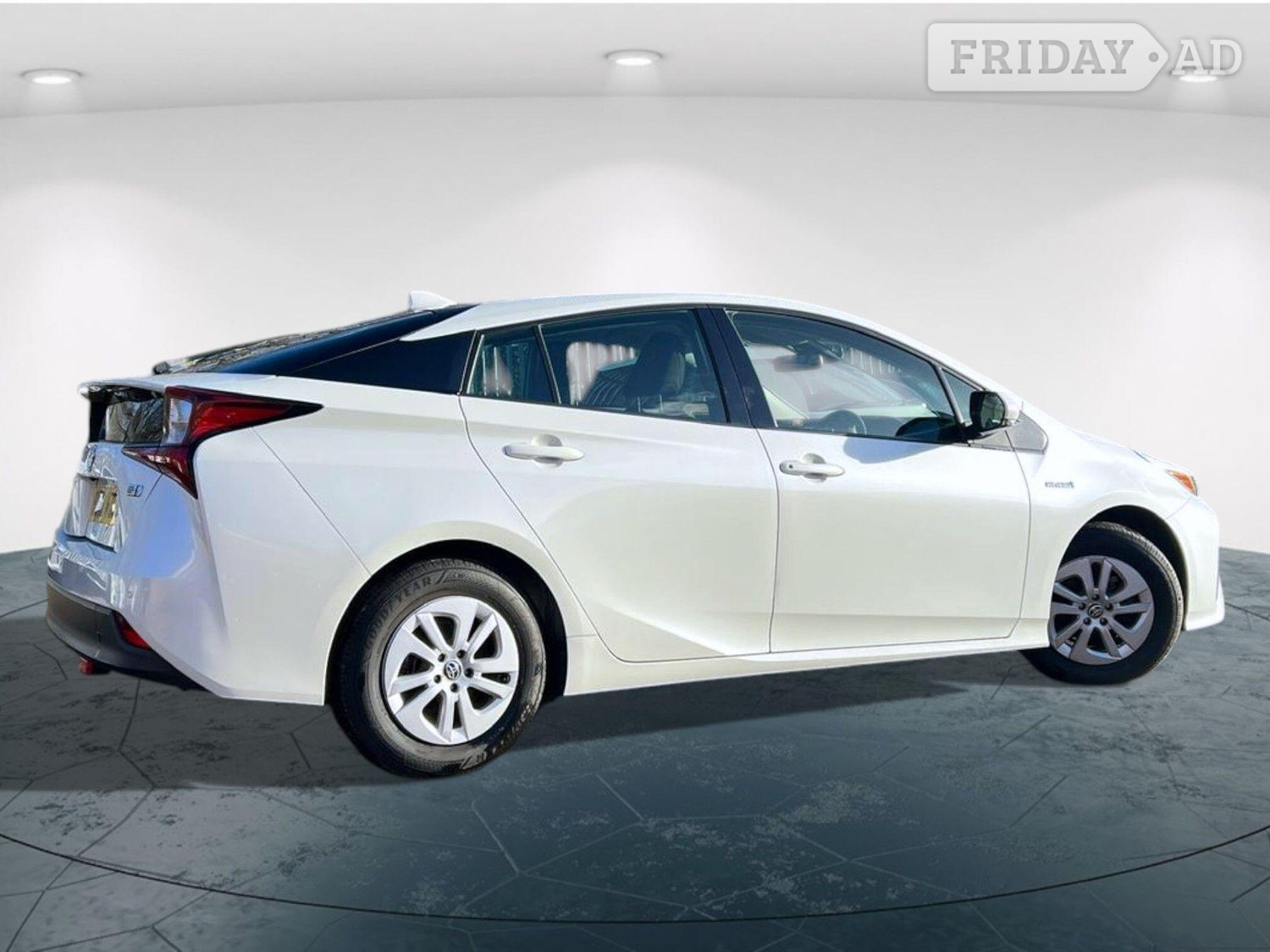 Toyota Prius 2019 - Cars in Walsall