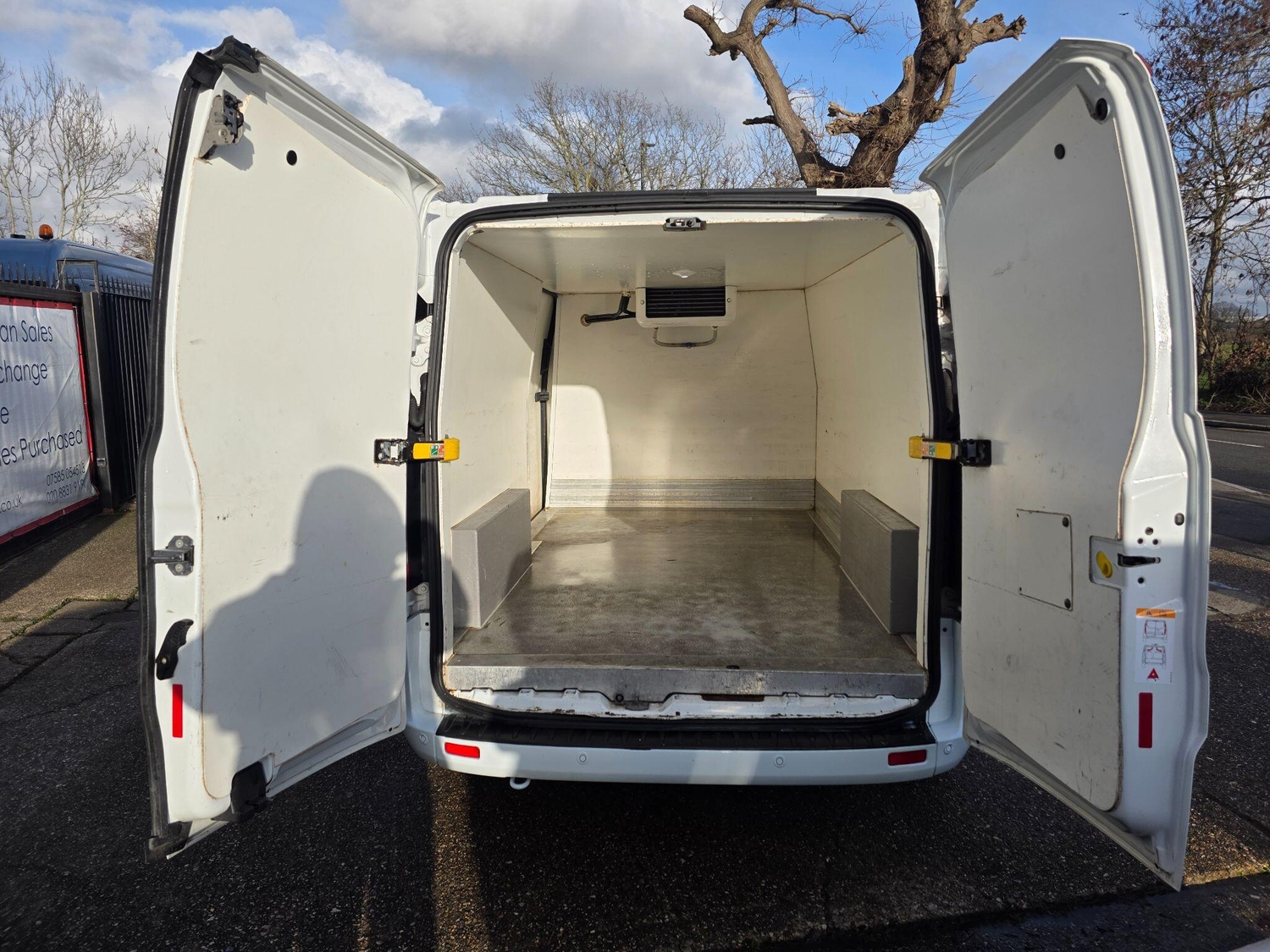 Ford Transit Custom 2020 - Vans & Commercial Vehicles