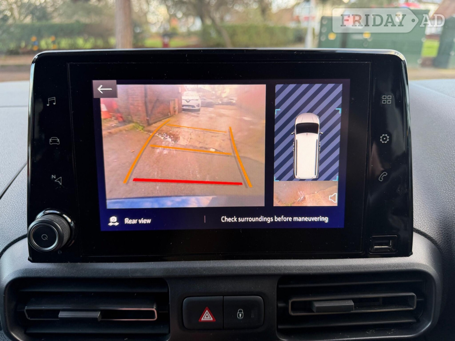 Vauxhall Combo Life 2021 - Cars in Sutton