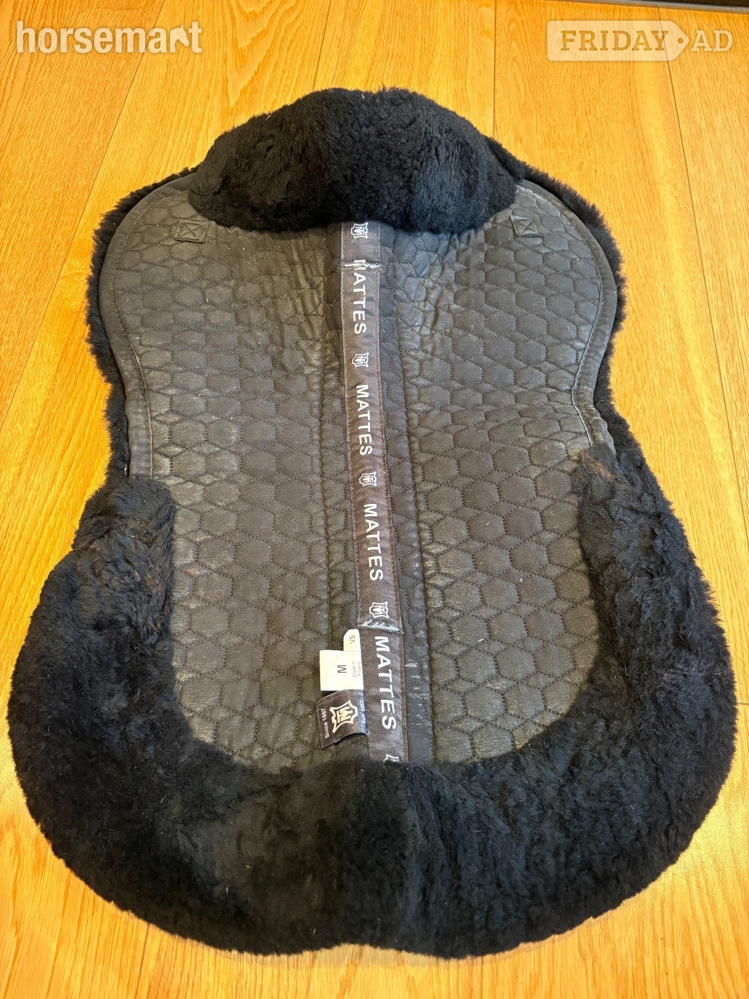 Mattes Sheepskin Saddle Half Pad – Black – Size M