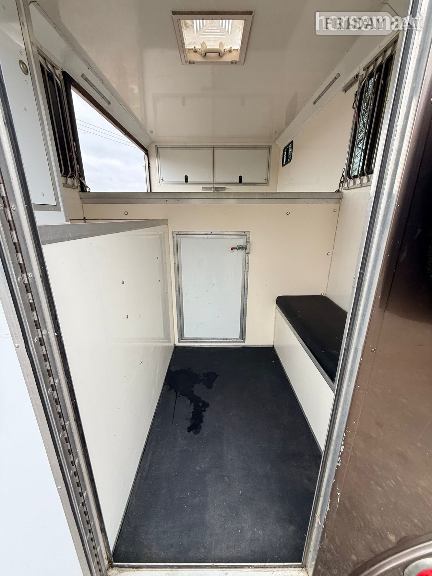 Regent  Renault Horsebox - Trailers & Horseboxes in Newbury