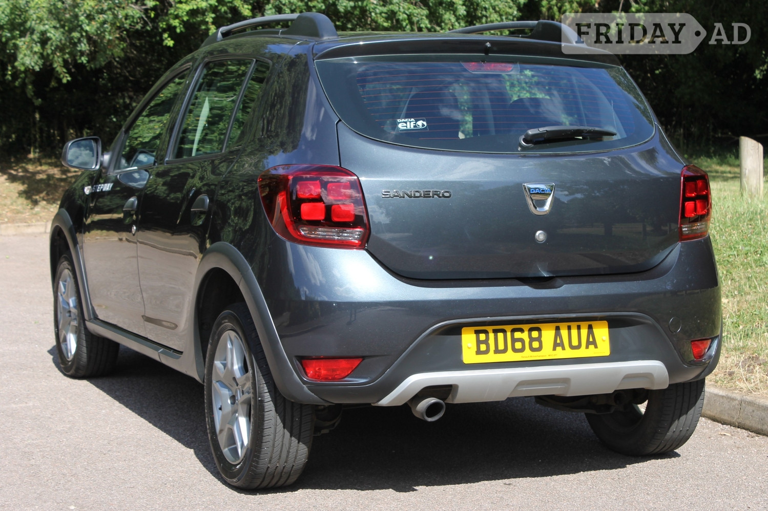 [ berth ]Dacia Sandero Stepway