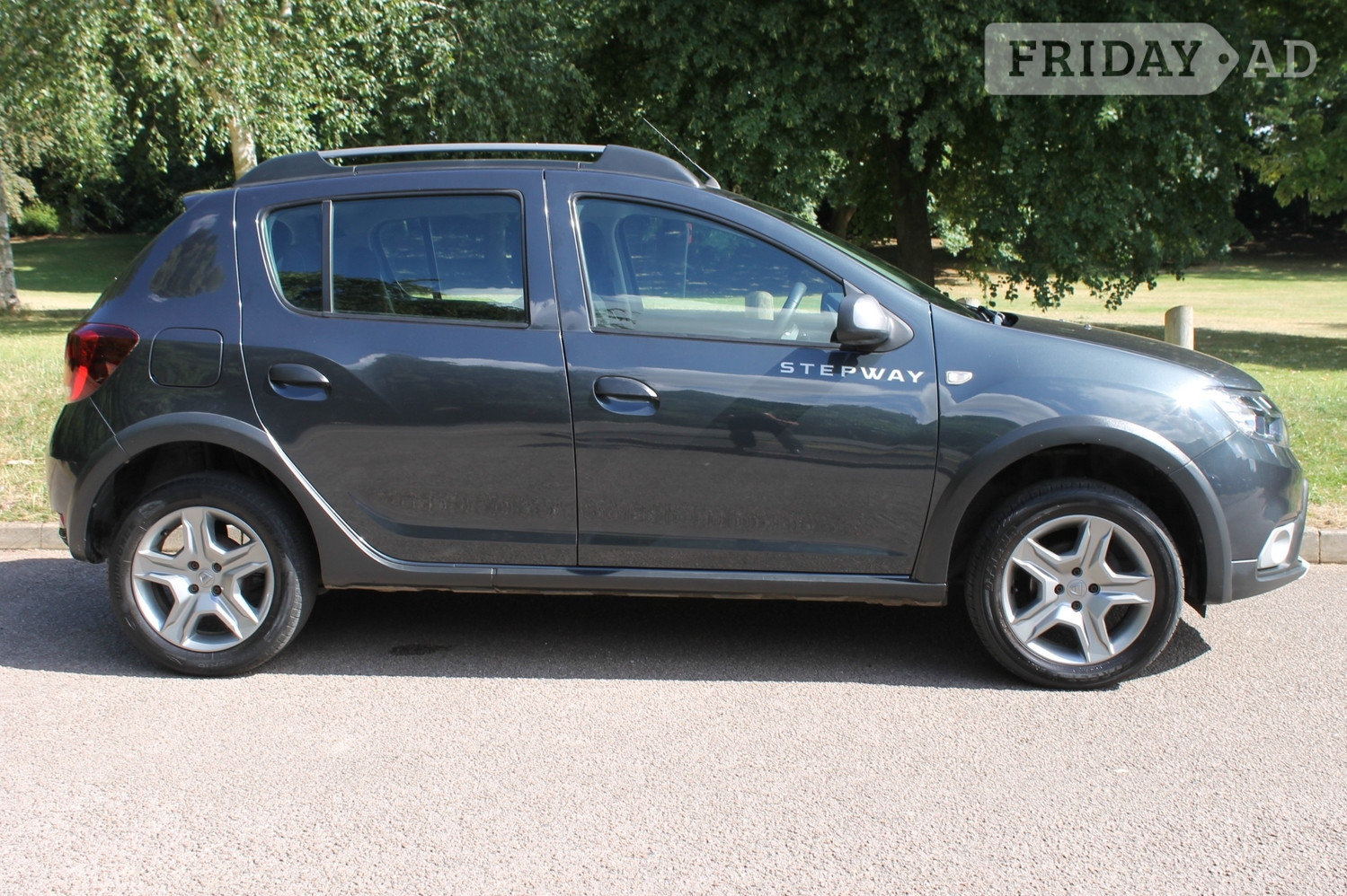 Dacia Sandero Stepway 2018 - Cars