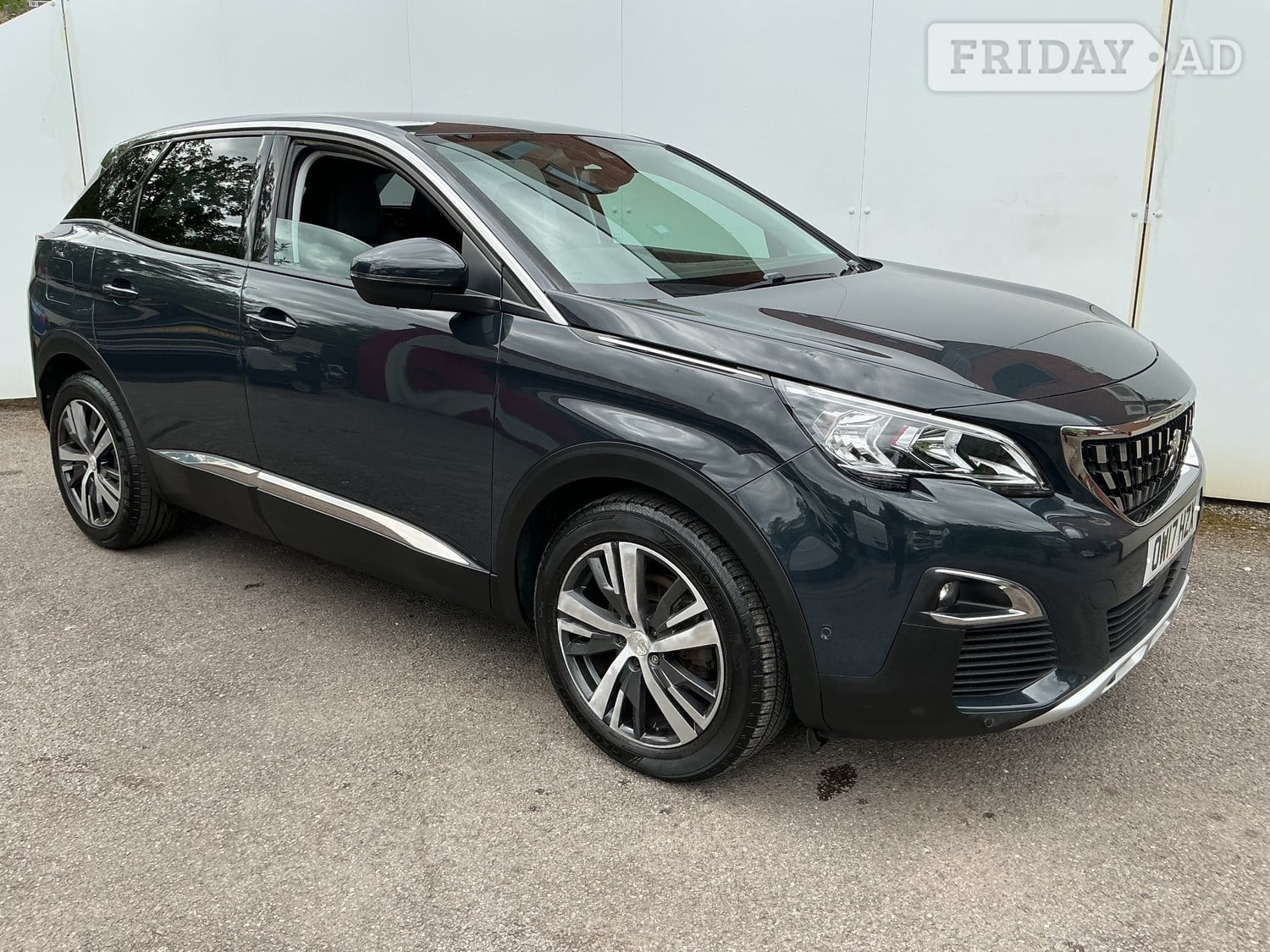 Peugeot 3008 2017 - Cars in Porth