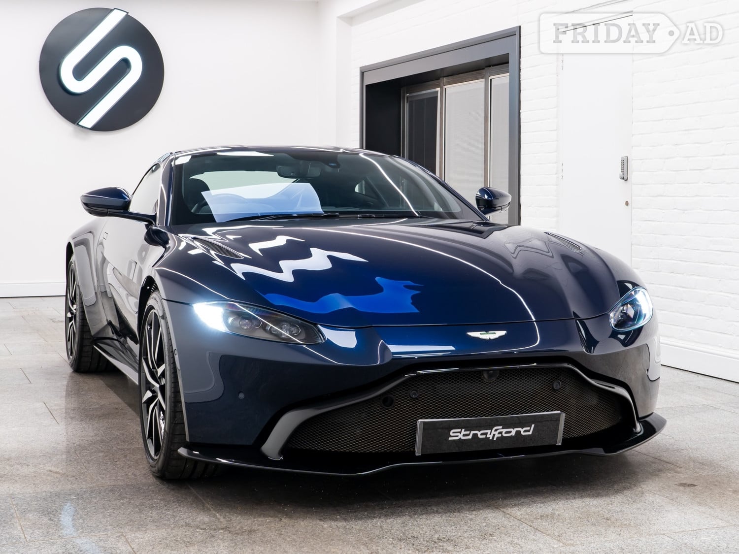 Aston Martin Vantage Brighton