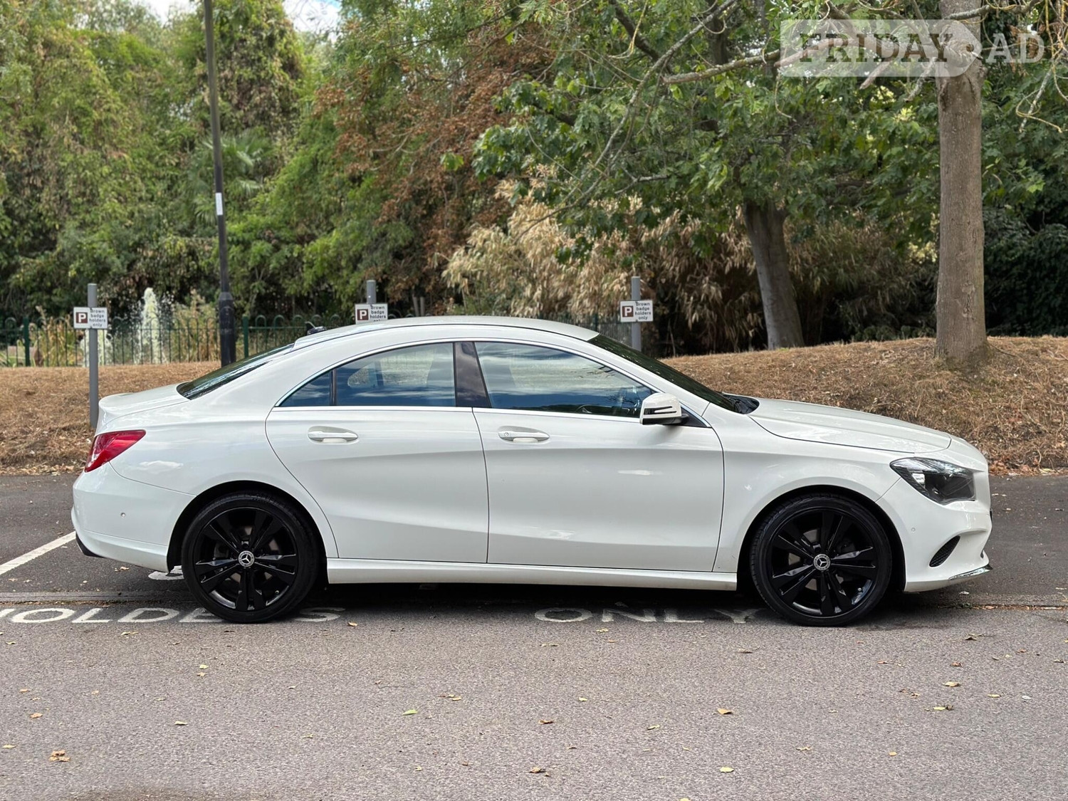 [ berth ]Mercedes-Benz CLA Class