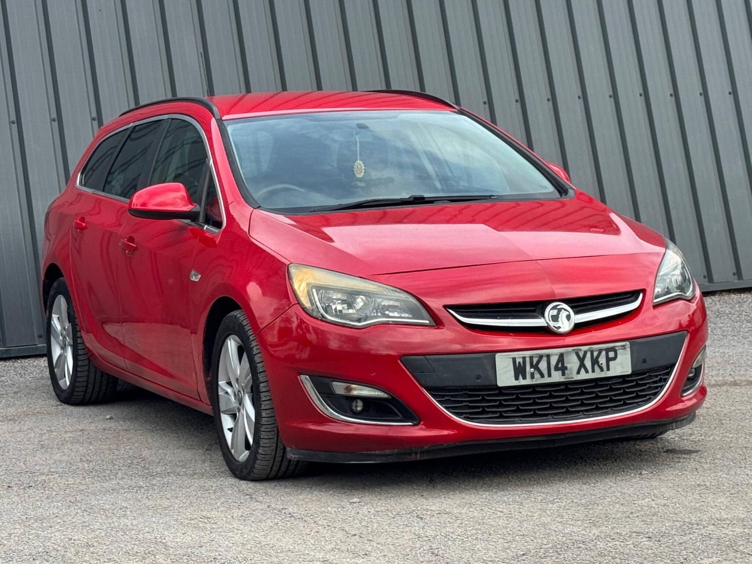 Vauxhall Astra 2014 - Cars in Farnham