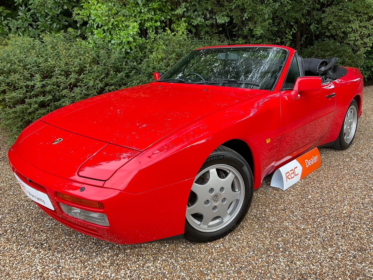 [ berth ]Porsche 944