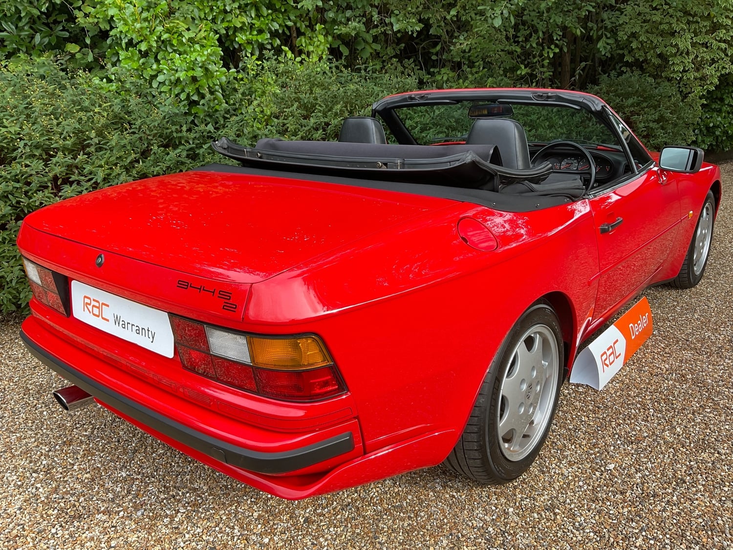 Porsche 944 1989 - Cars in Haywards Heath