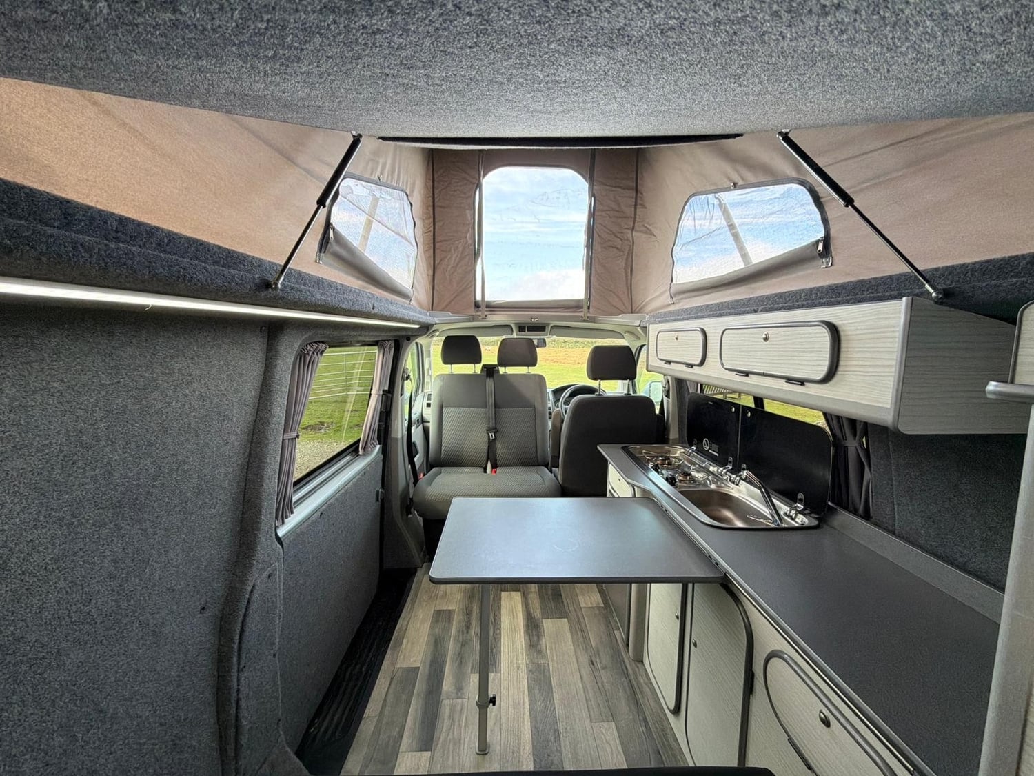 Volkswagen Transporter T28 2015 - Motorhomes & Caravans