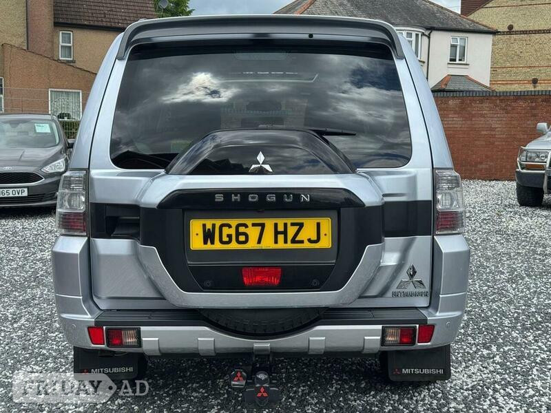 Mitsubishi Shogun 2017 - Cars