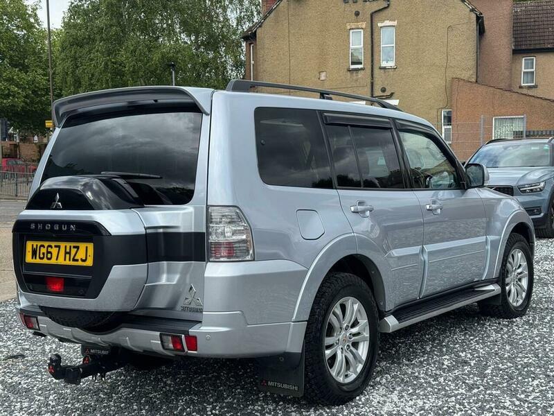 Mitsubishi Shogun 2017 - Cars in Bedford