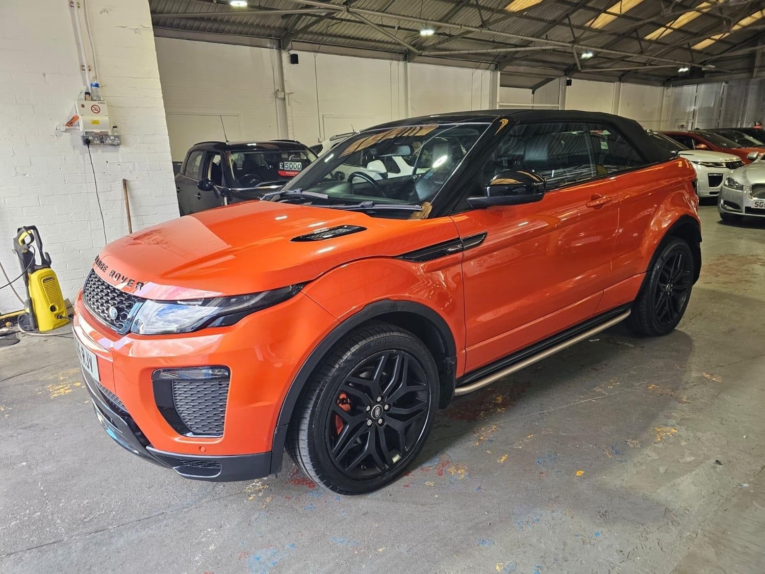 [ berth ]Land Rover Range Rover Evoque