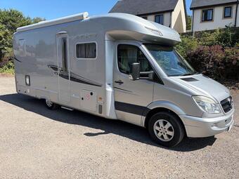 Geist Phantom Automatic  German Engineered  4 Berth Luxury Motorhome 2007 for sale