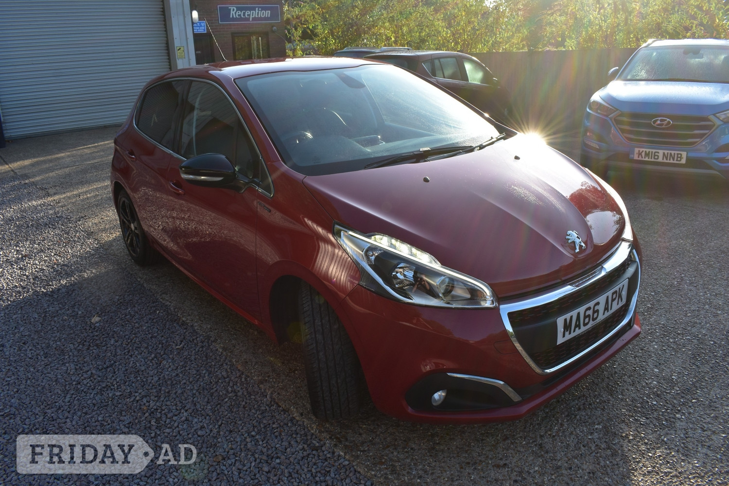 [ berth ]Peugeot 208