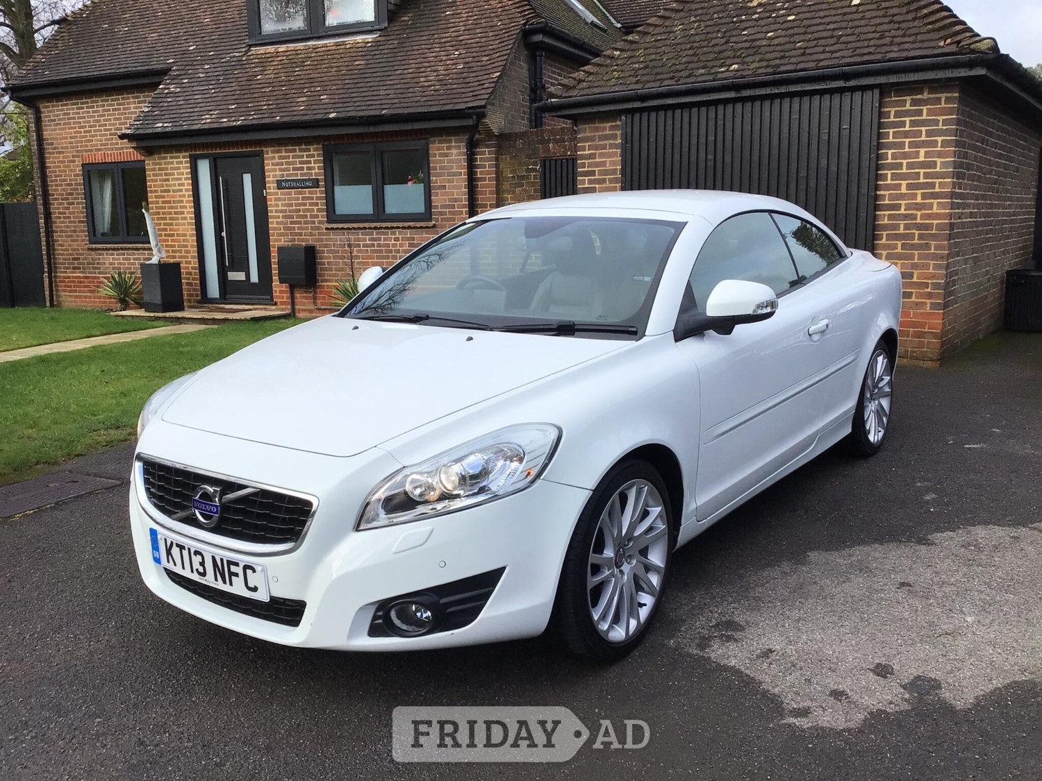 Volvo C70 2013 - Cars in Winchester