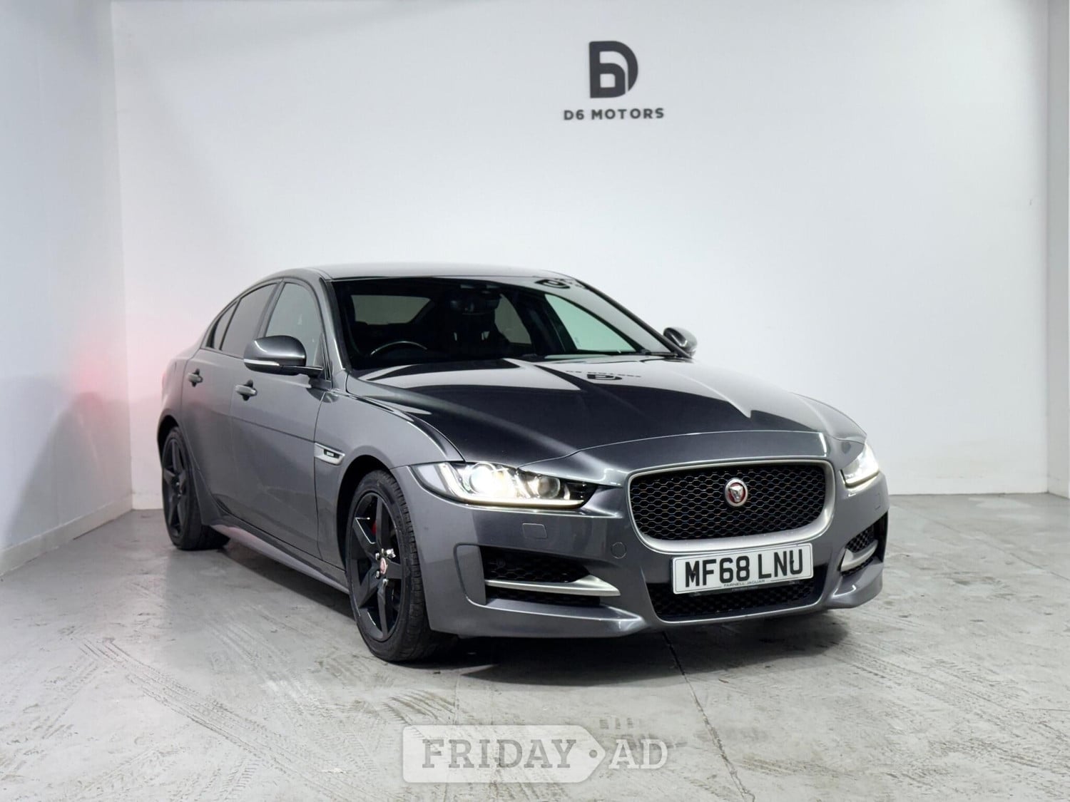 Jaguar XE 2018 - Cars