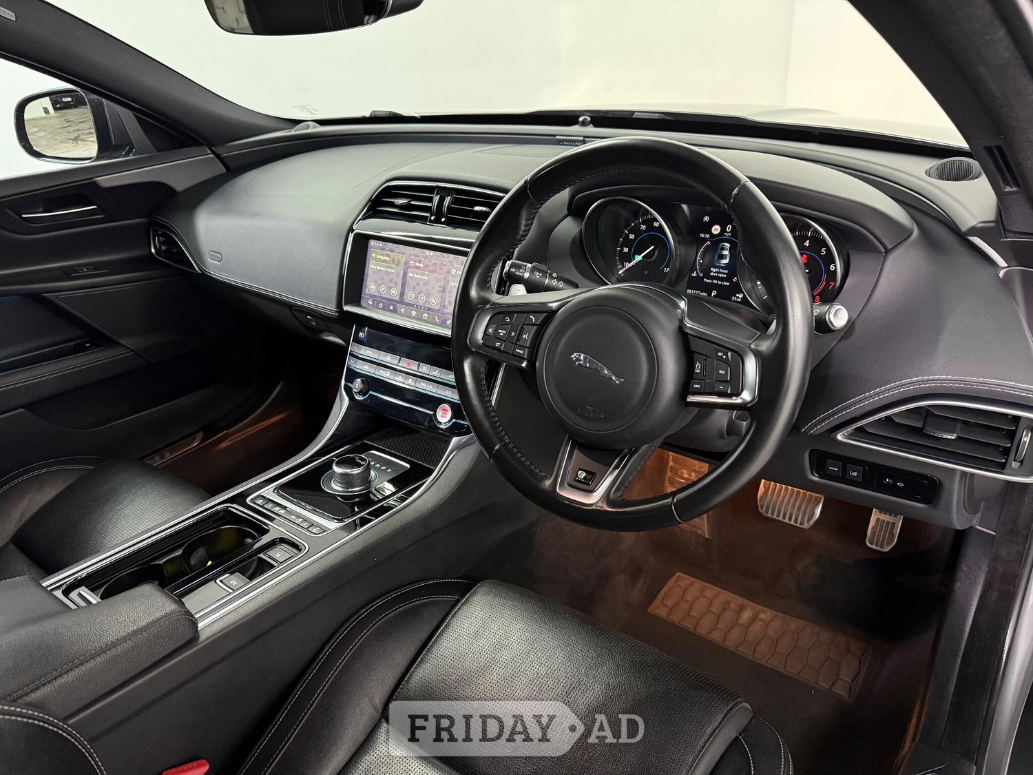 Jaguar XE Brent