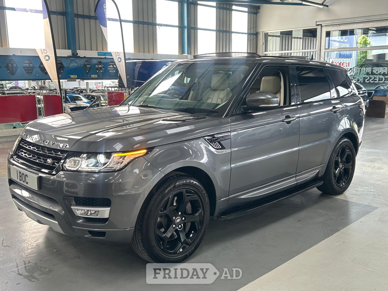 [ berth ]Land Rover Range Rover Sport