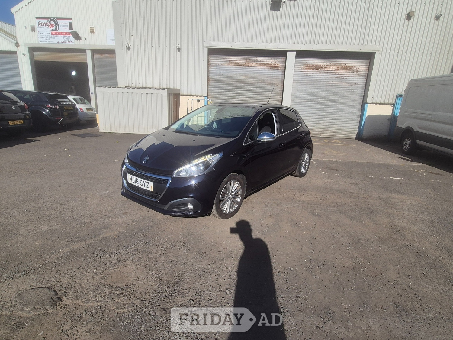 Peugeot 208 2016 - Cars in Kilmarnock