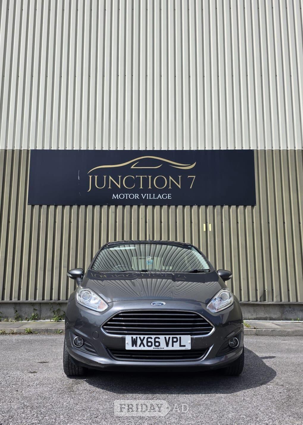 Ford Fiesta 2016 - Cars in Accrington