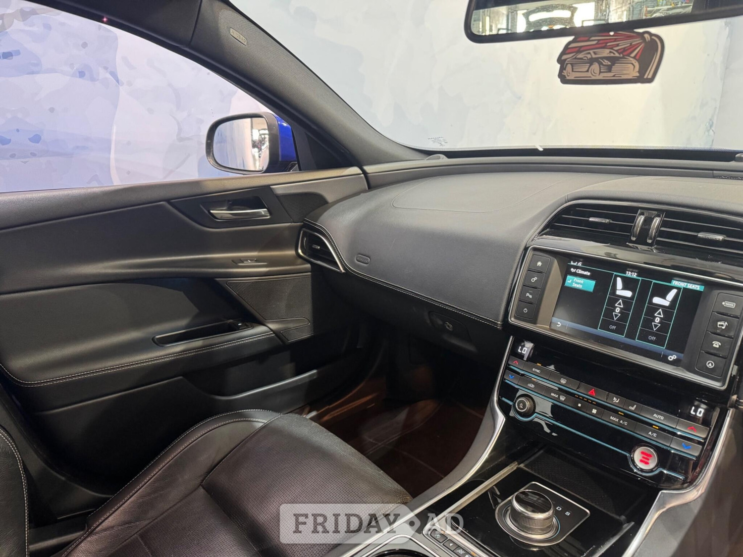 Jaguar XE 2016 - Cars in Uxbridge