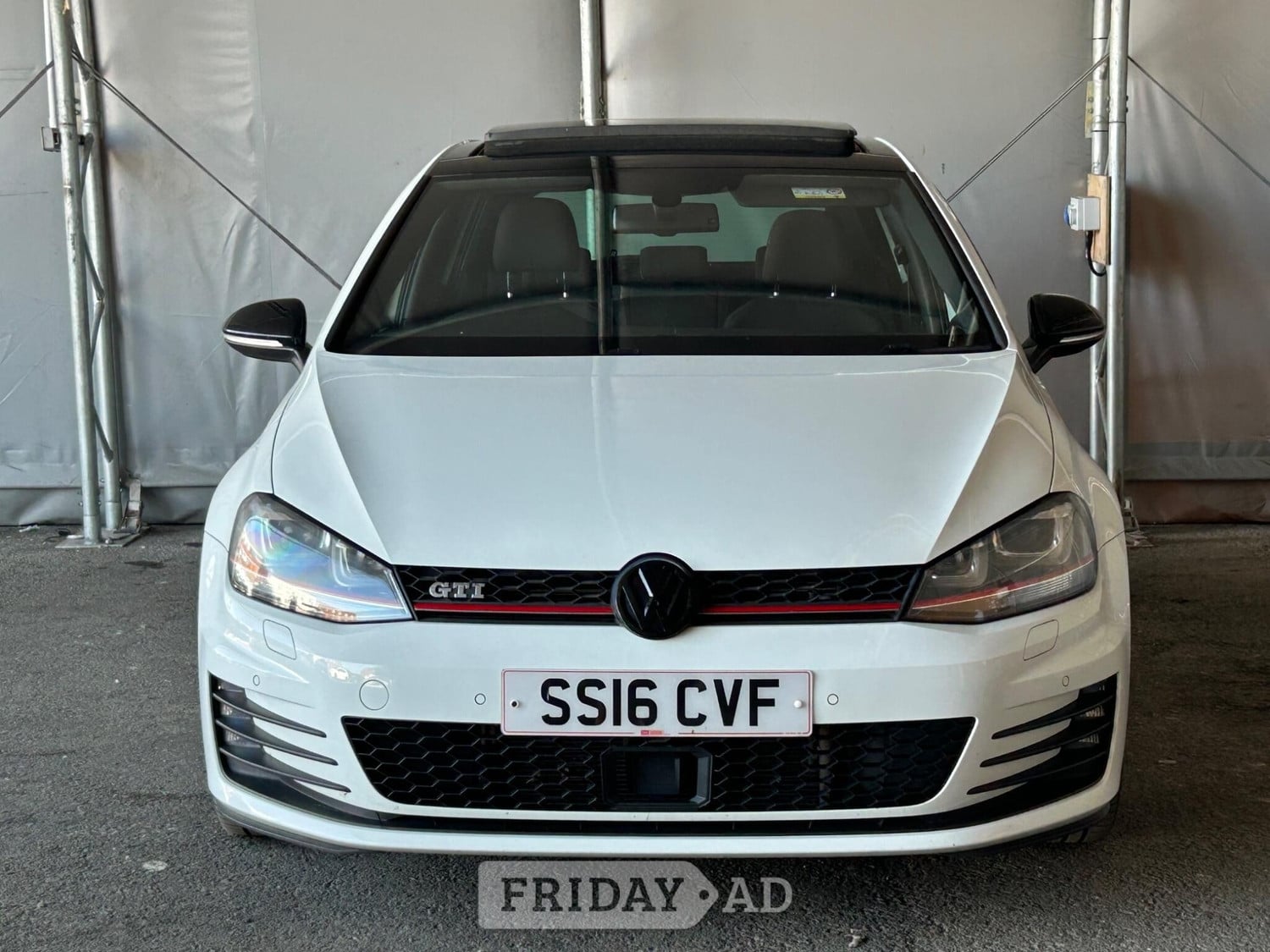 Volkswagen Golf 2016 - Cars in Manchester
