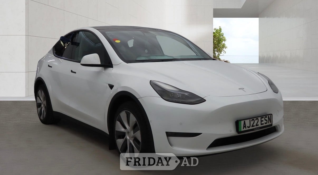 Tesla Model Y 2022 in Durham