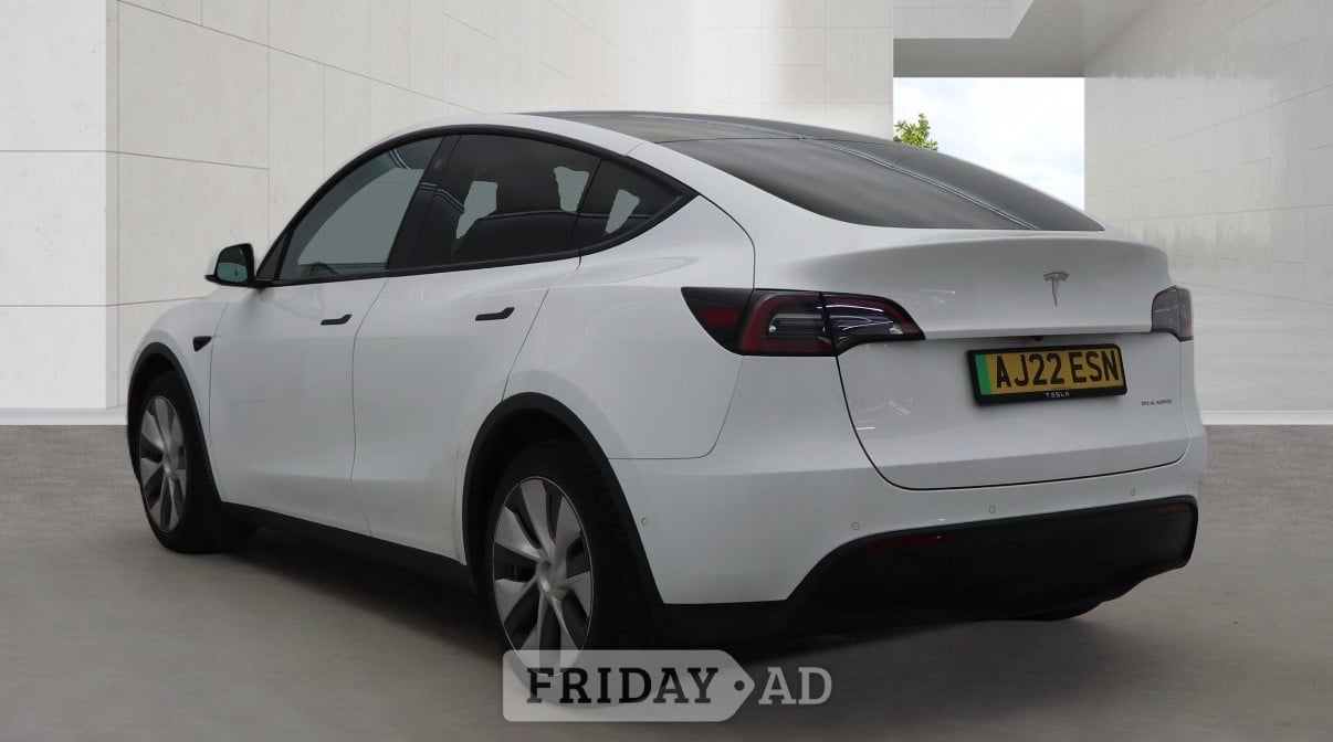 [ berth ]Tesla Model Y