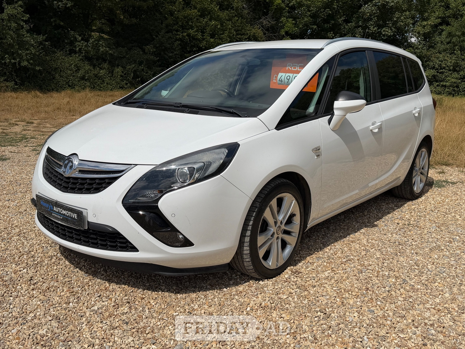 [ berth ]Vauxhall Zafira Tourer