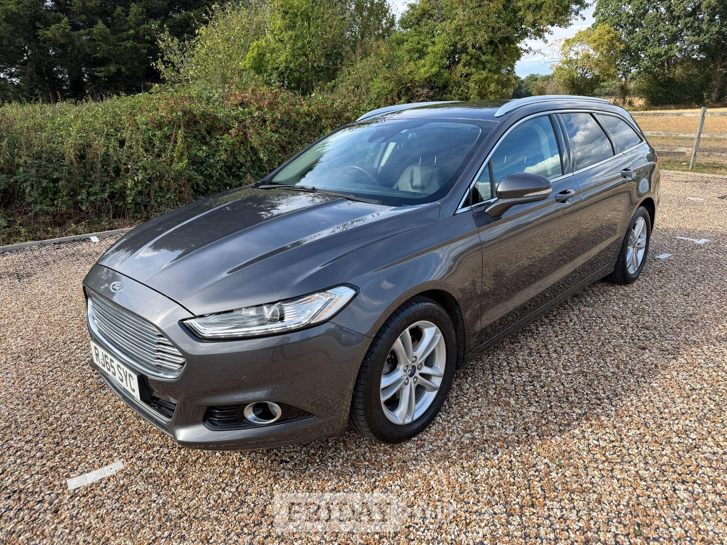 [ berth ]Ford Mondeo