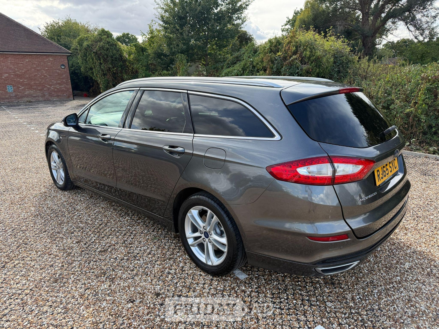 Ford Mondeo 2015 - Cars