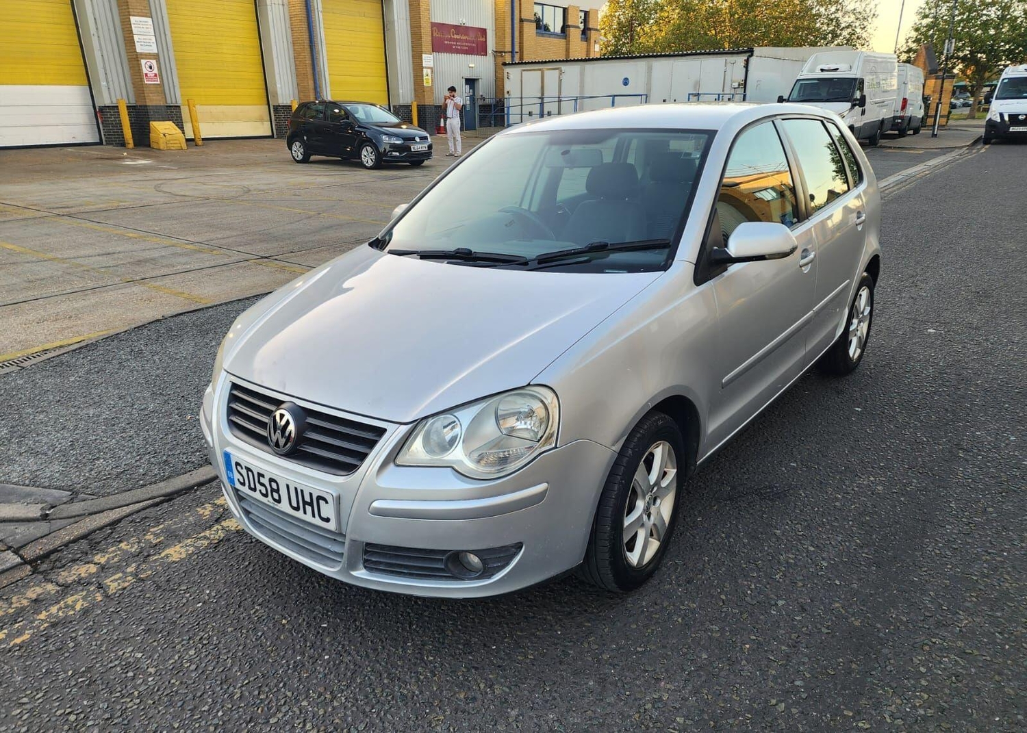 [ berth ]Volkswagen Polo
