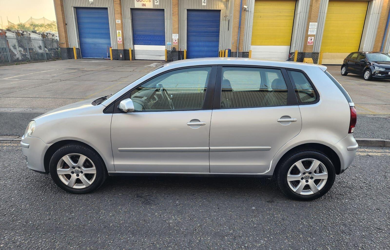 Volkswagen Polo 2008 - Cars