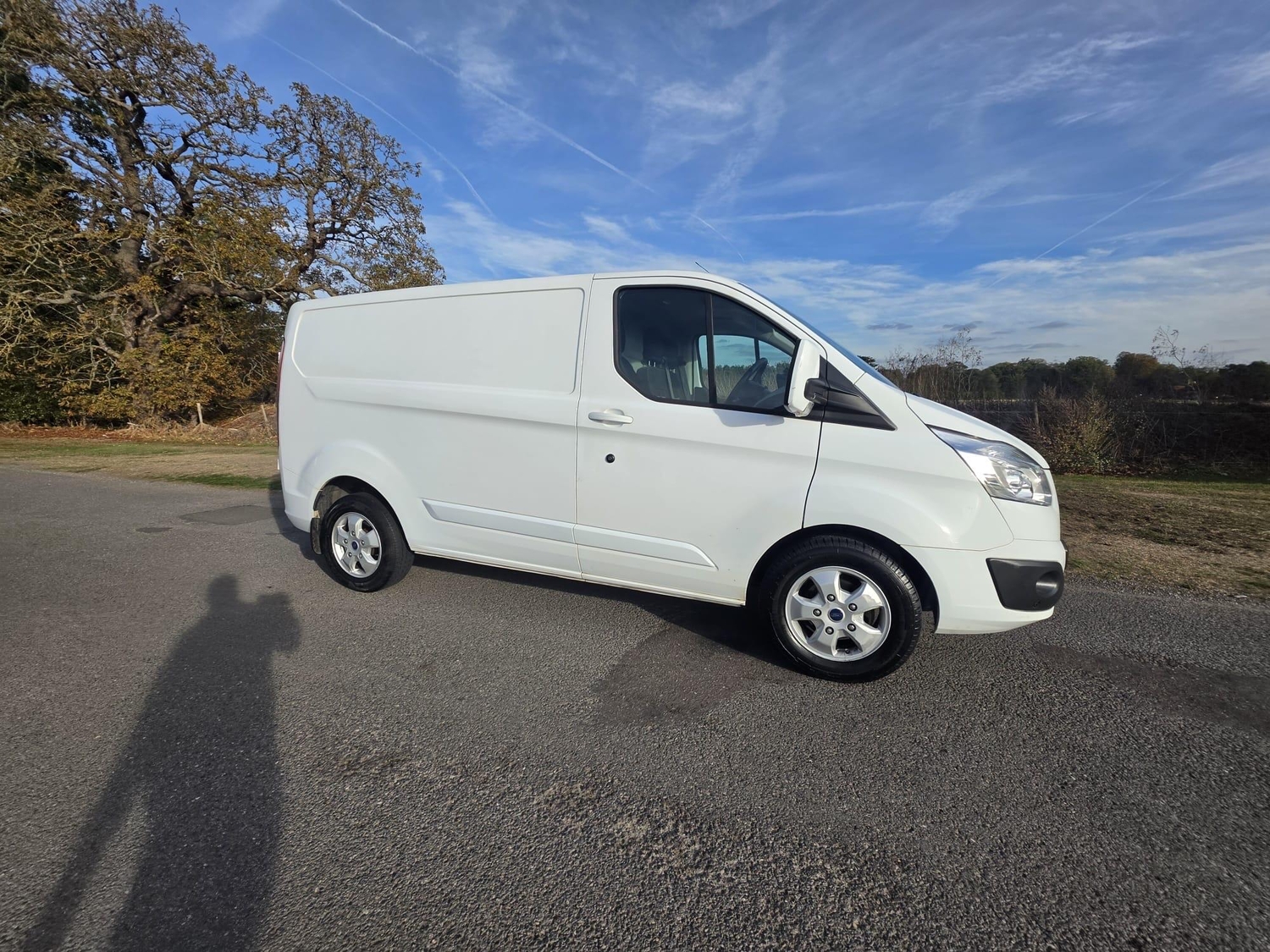 [ berth ]Ford Transit Custom