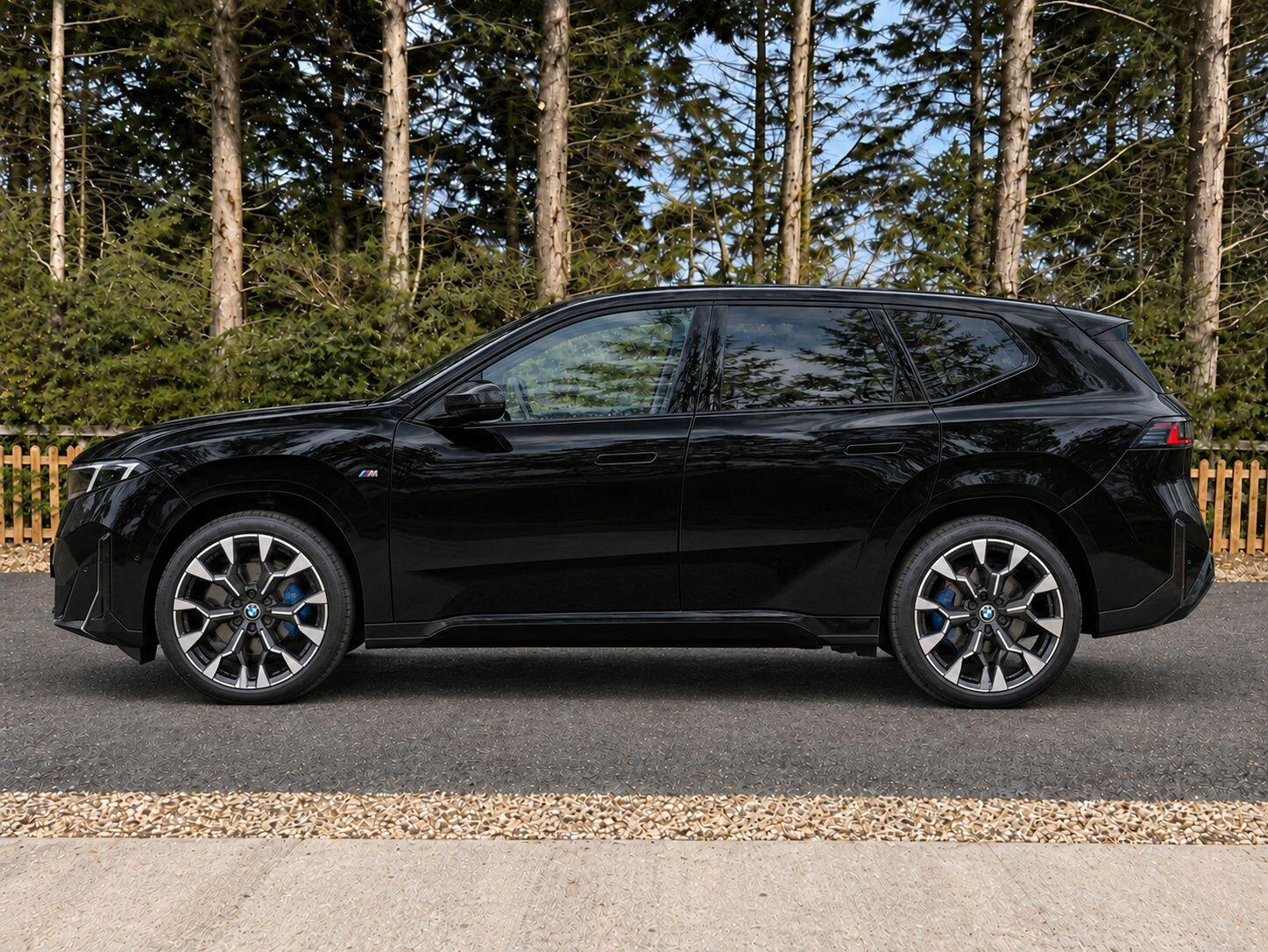 [ berth ]BMW iX3