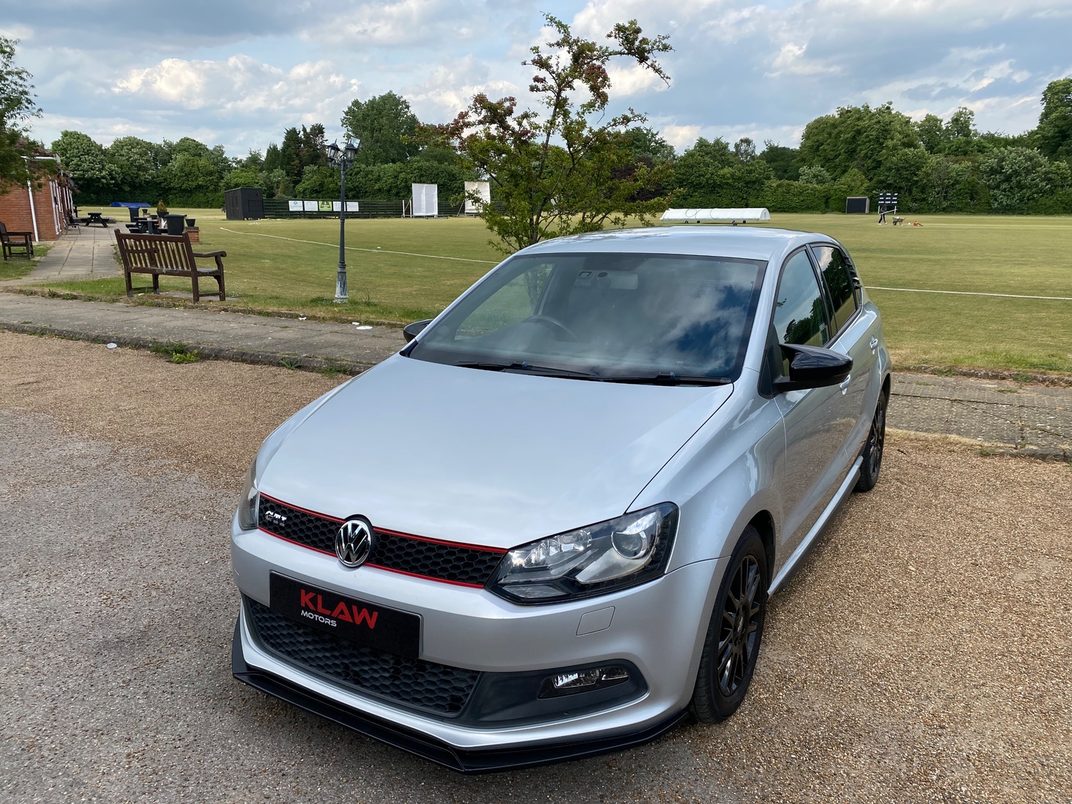 Volkswagen Polo 2011 - Cars in Slough
