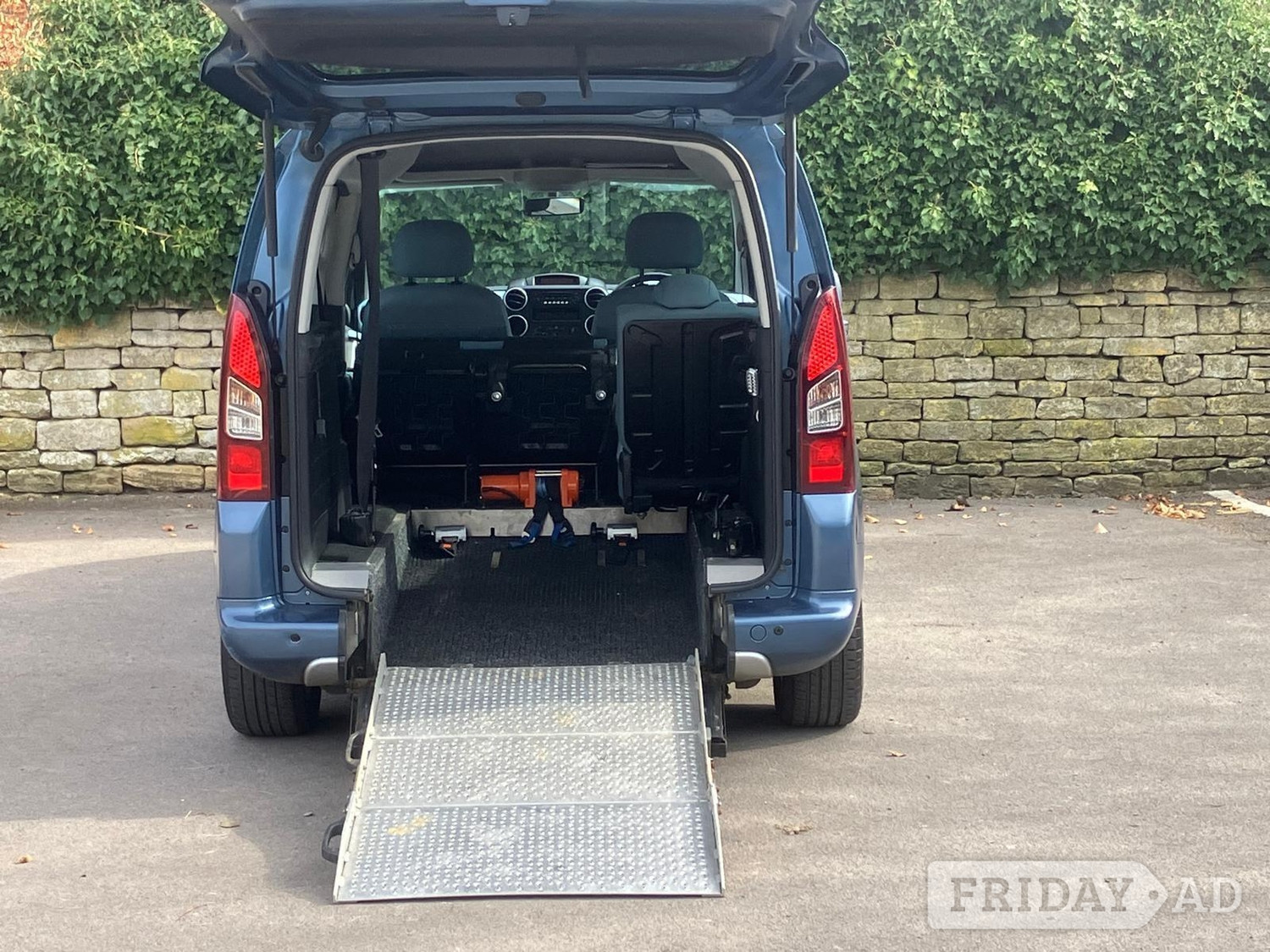 [ berth ]Citroen Berlingo