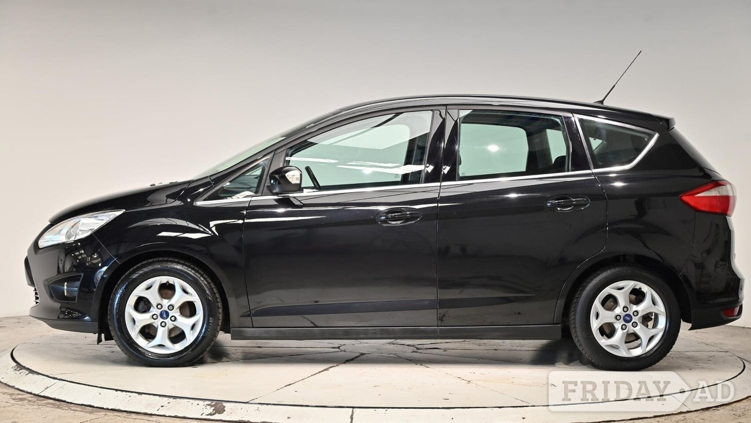 [ berth ]Ford C-MAX