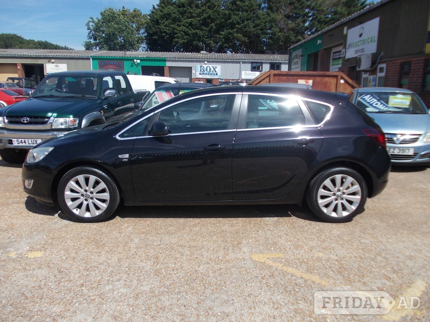 Vauxhall Astra 2010 - Cars