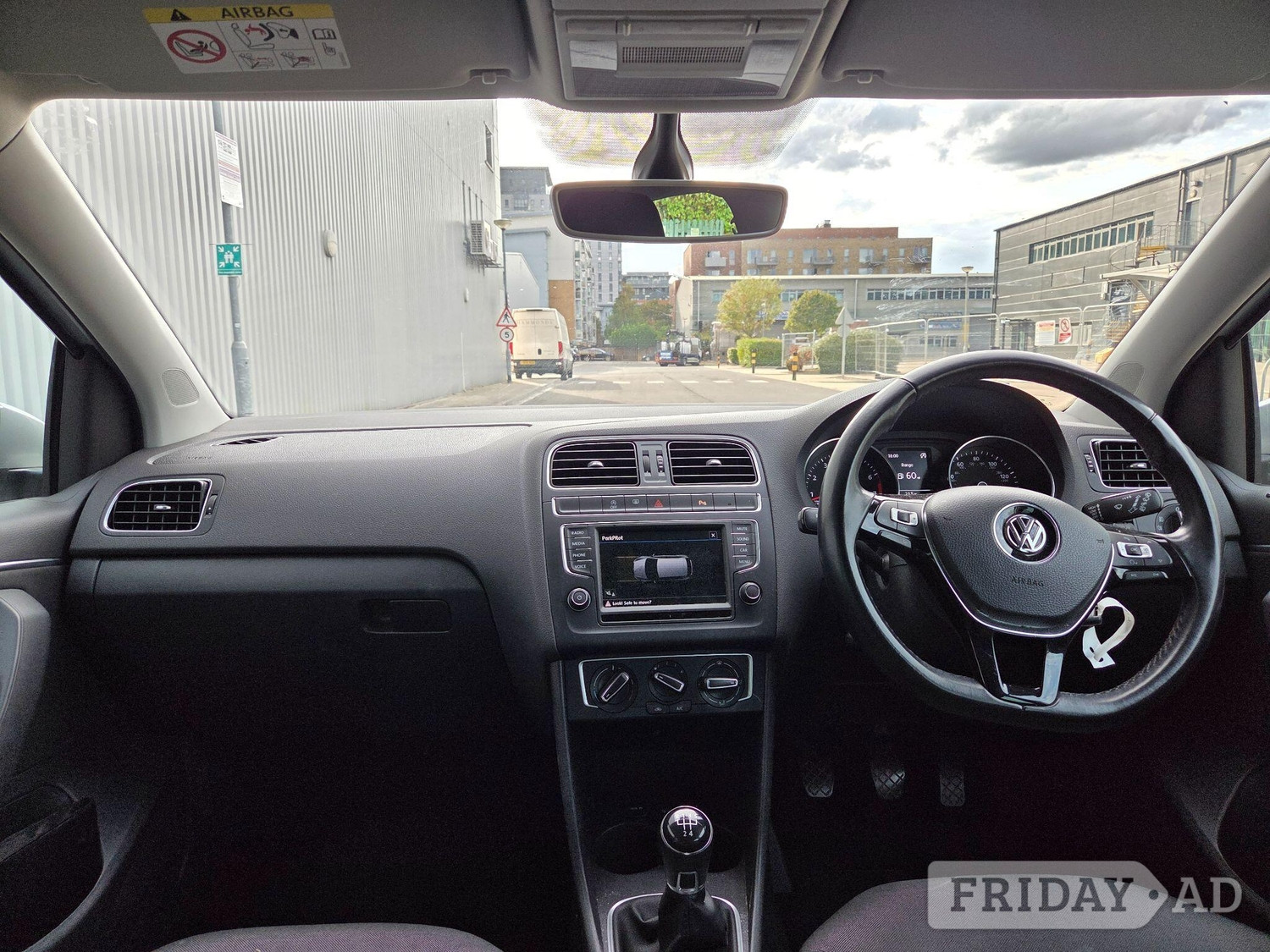 Volkswagen Polo 2017 - Cars in Slough