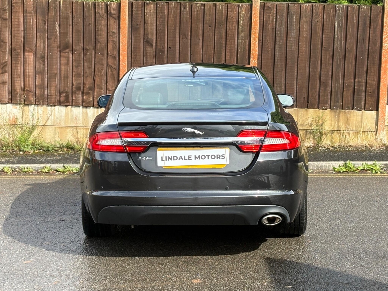 [ berth ]Jaguar XF