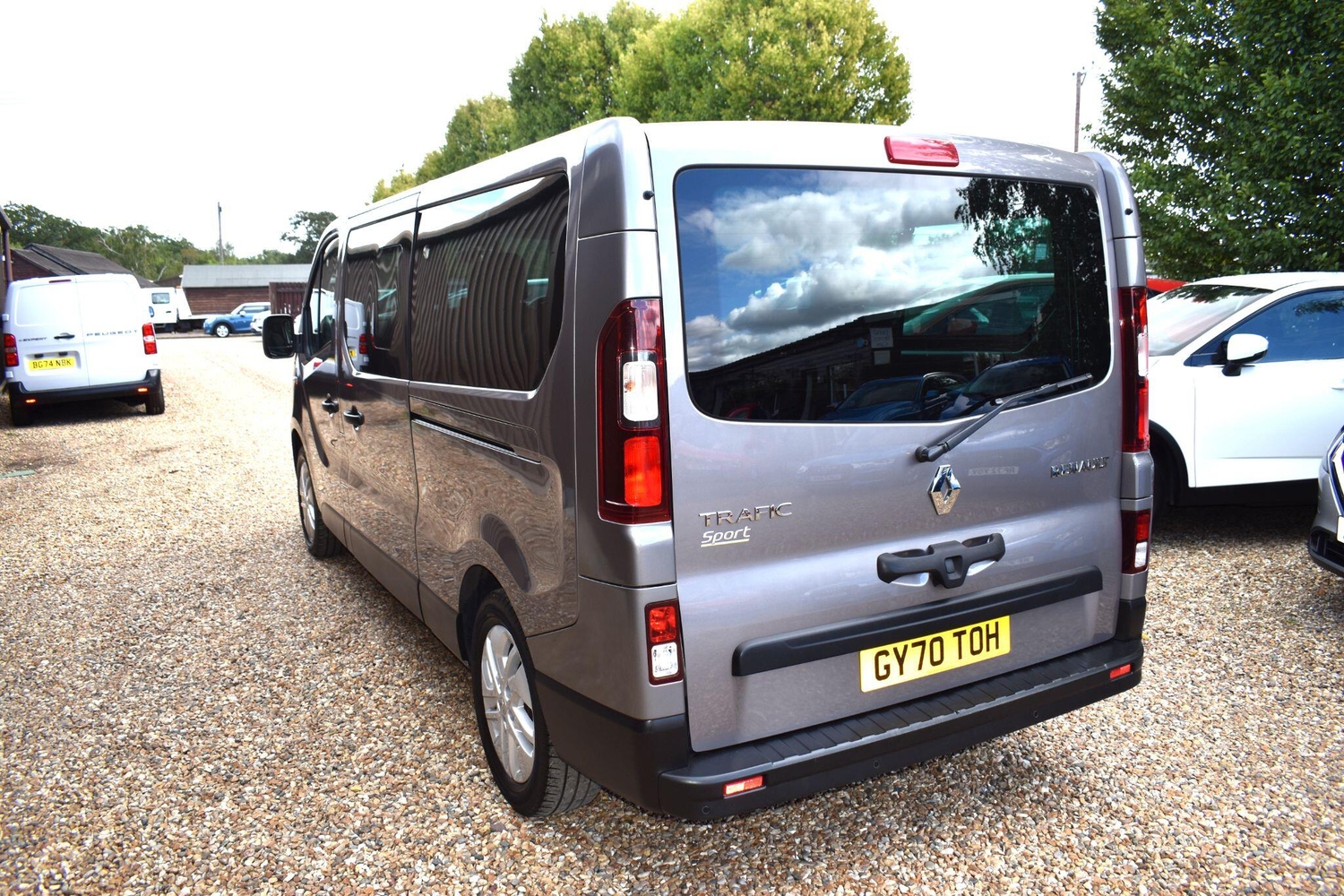 Renault Trafic 2020 - Vans & Commercial Vehicles in Guildford