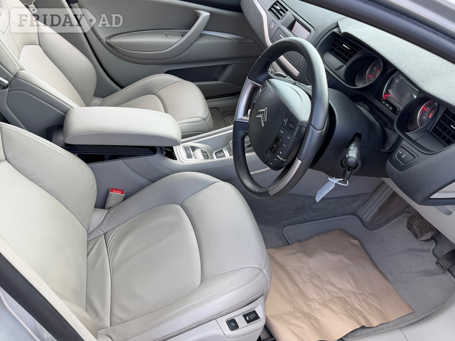 [ berth ]Citroen C5