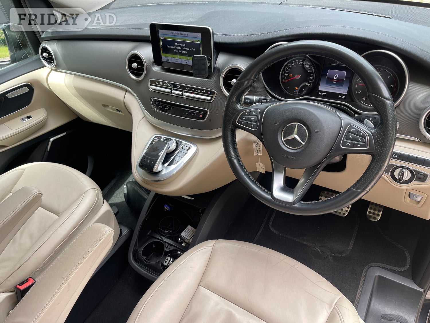 [ berth ]Mercedes-Benz V Class