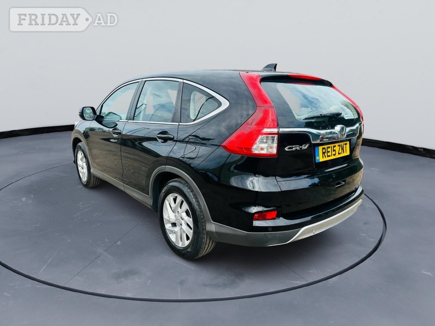 Honda CR-V 2015 - Cars in Ealing